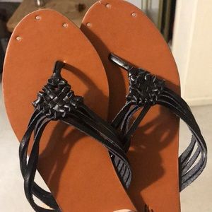 American Eagle Flip Flops NWOT